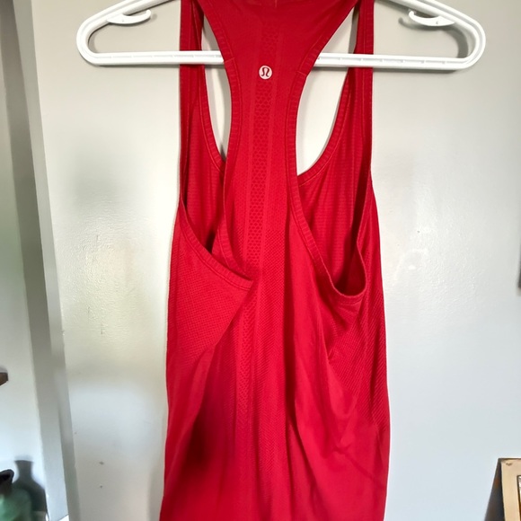 Lululemon Swiftly Tech Racerback Tank - New Lunar Year Red - Picture 3 of 5
